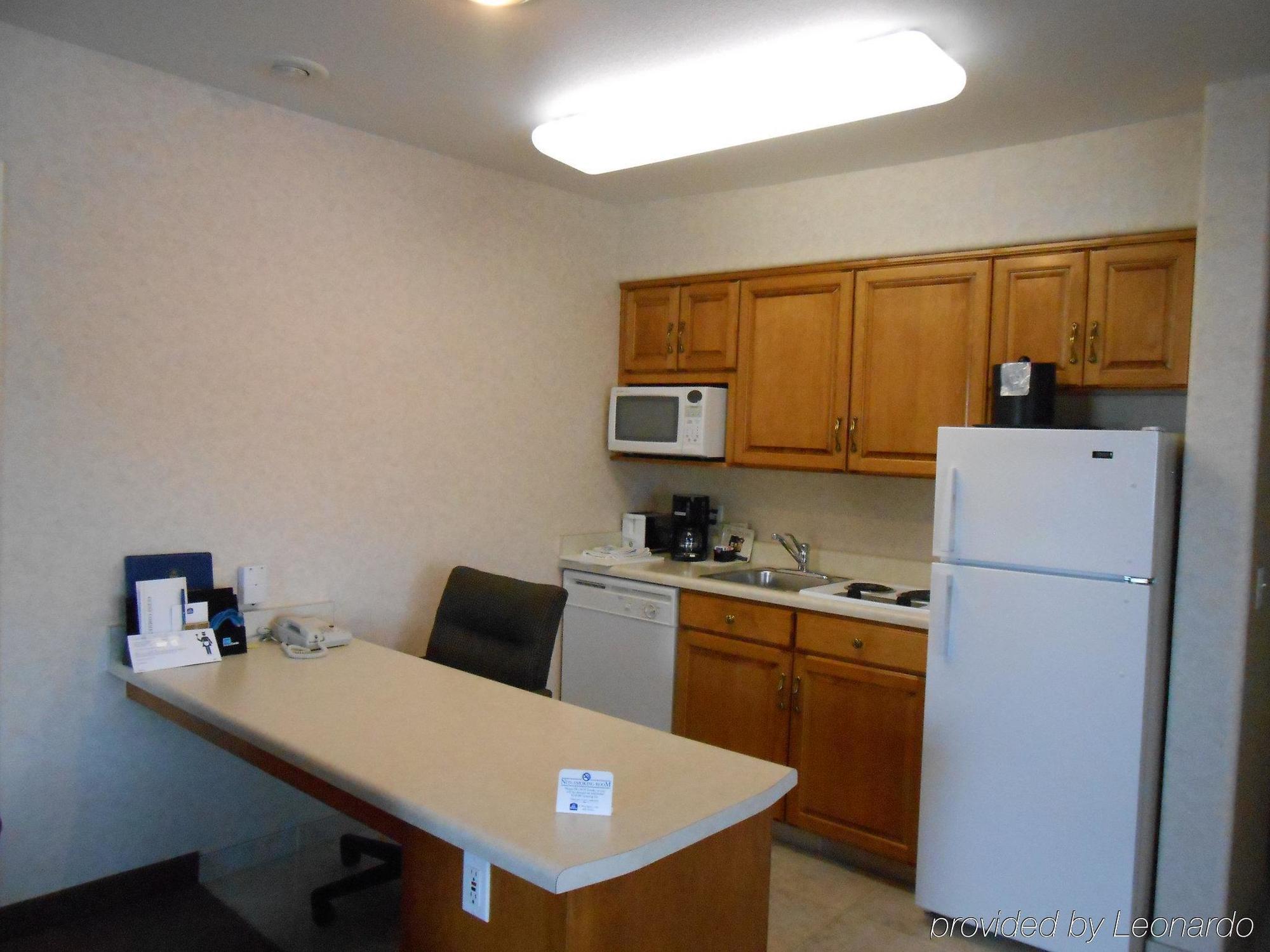Best Western Plus A Wayfarer'S Inn & Suites Kingman Szoba fotó